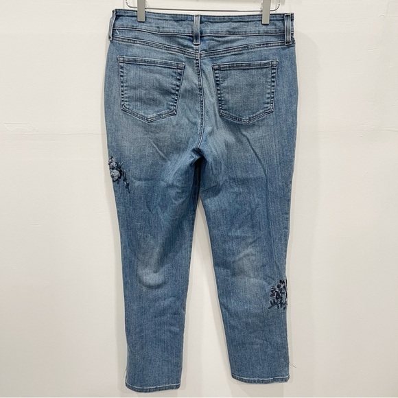 NYDJ Boyfriend Jeans Embroidered Size 8 - Picture 2 of 15